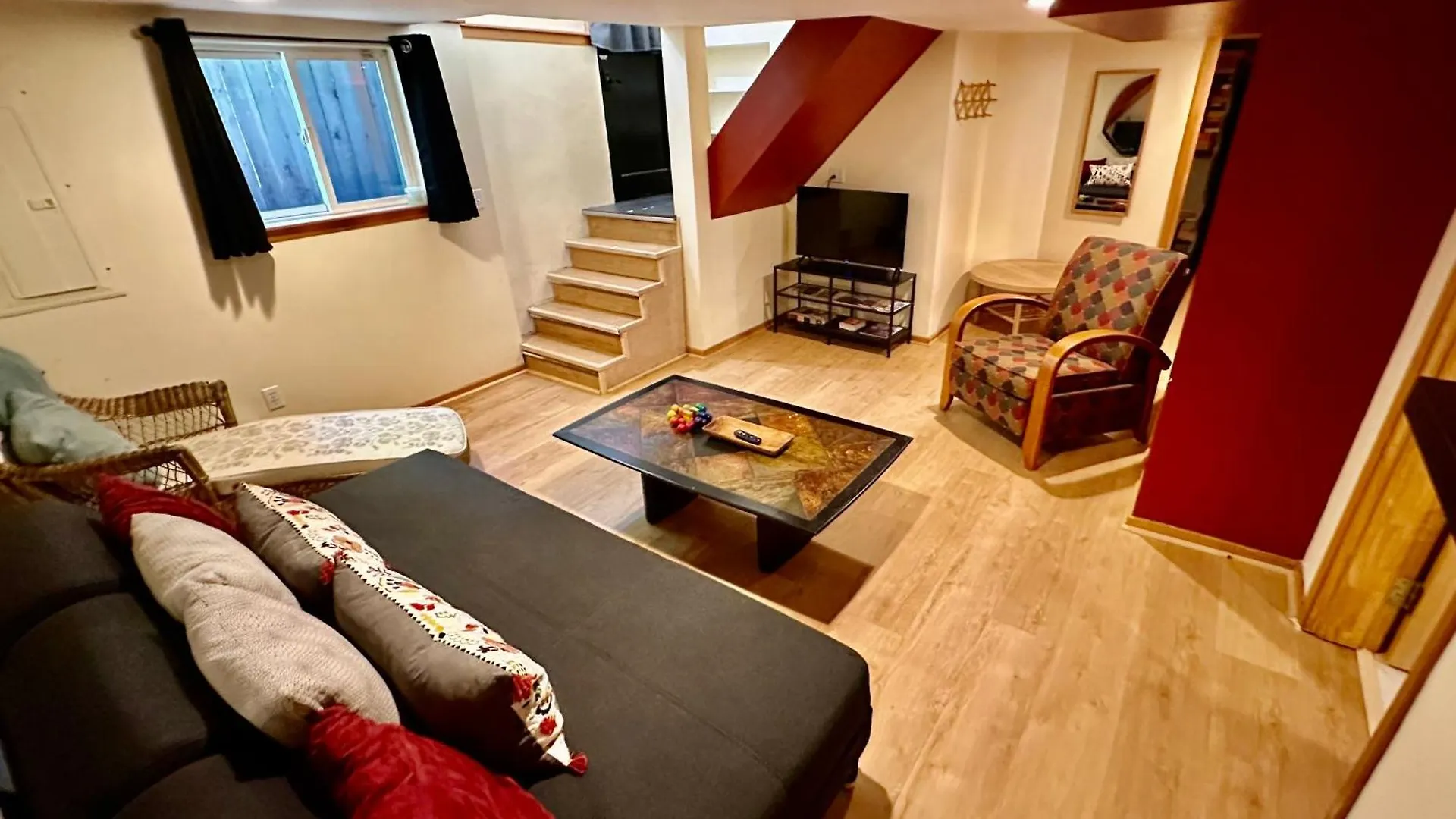 Cozy Pdx Hideout, Ideal Location Portland Apartment